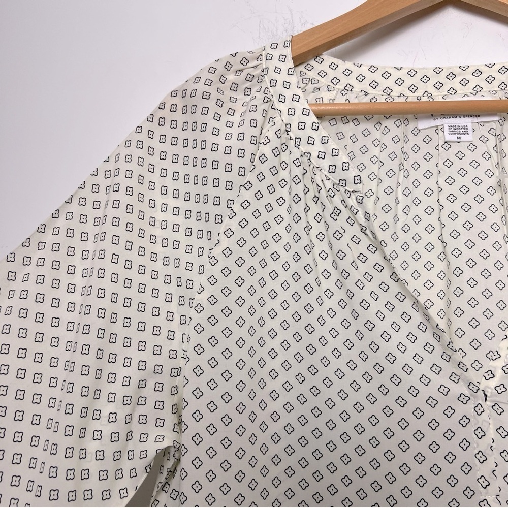 Velvet by Graham & Spencer Modern Tiny Floral Patterned Cream Blouse NEW Scandi - Picture 4 of 13